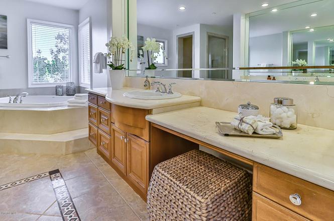 Redfin image Master bathroom